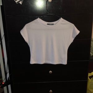 White crop T-shirt